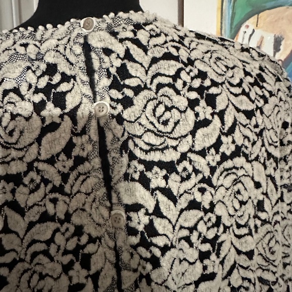 John Paul Richard Textured Floral Bell Sleeve, Black/Cream Blouse with Lace. - Picture 9 of 15